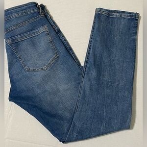 𝅺Lazer slim fit jeans 31X32 blue wash denim